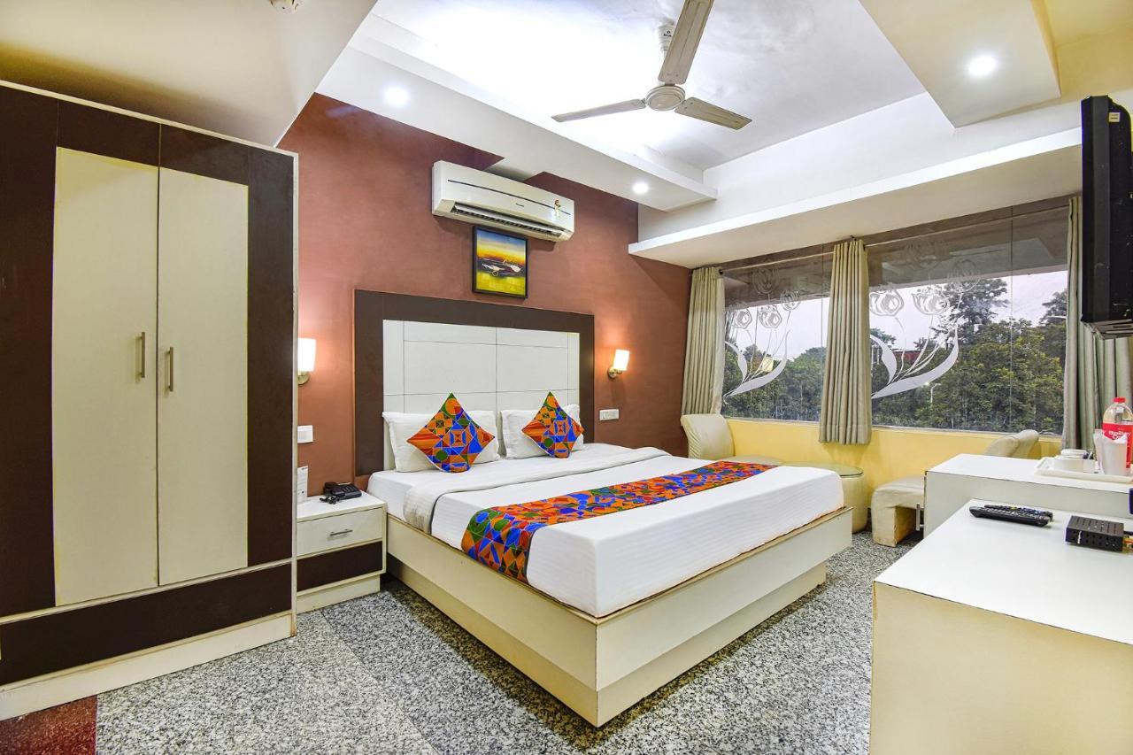 FabHotel Absolute Comfort - Fully Vaccinated Staff Chandīgarh Esterno foto