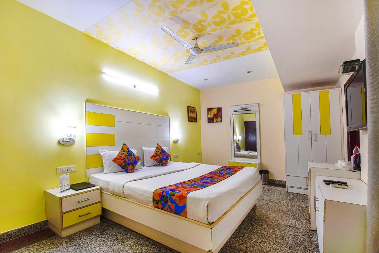 FabHotel Absolute Comfort - Fully Vaccinated Staff Chandīgarh Esterno foto