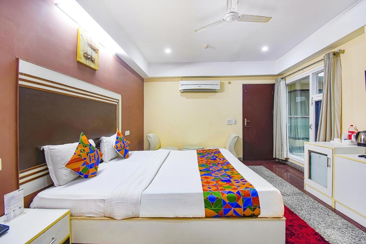 FabHotel Absolute Comfort - Fully Vaccinated Staff Chandīgarh Esterno foto