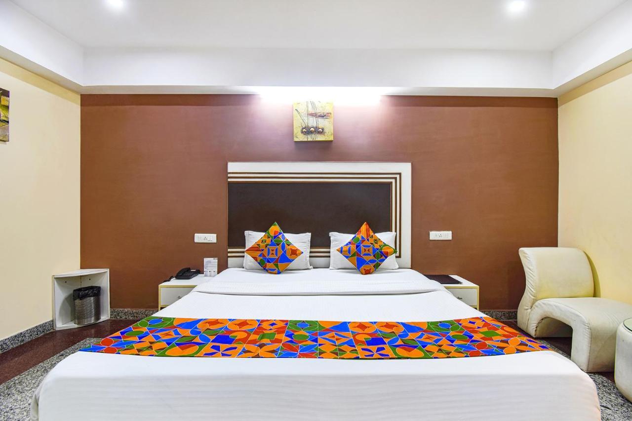 FabHotel Absolute Comfort - Fully Vaccinated Staff Chandīgarh Esterno foto